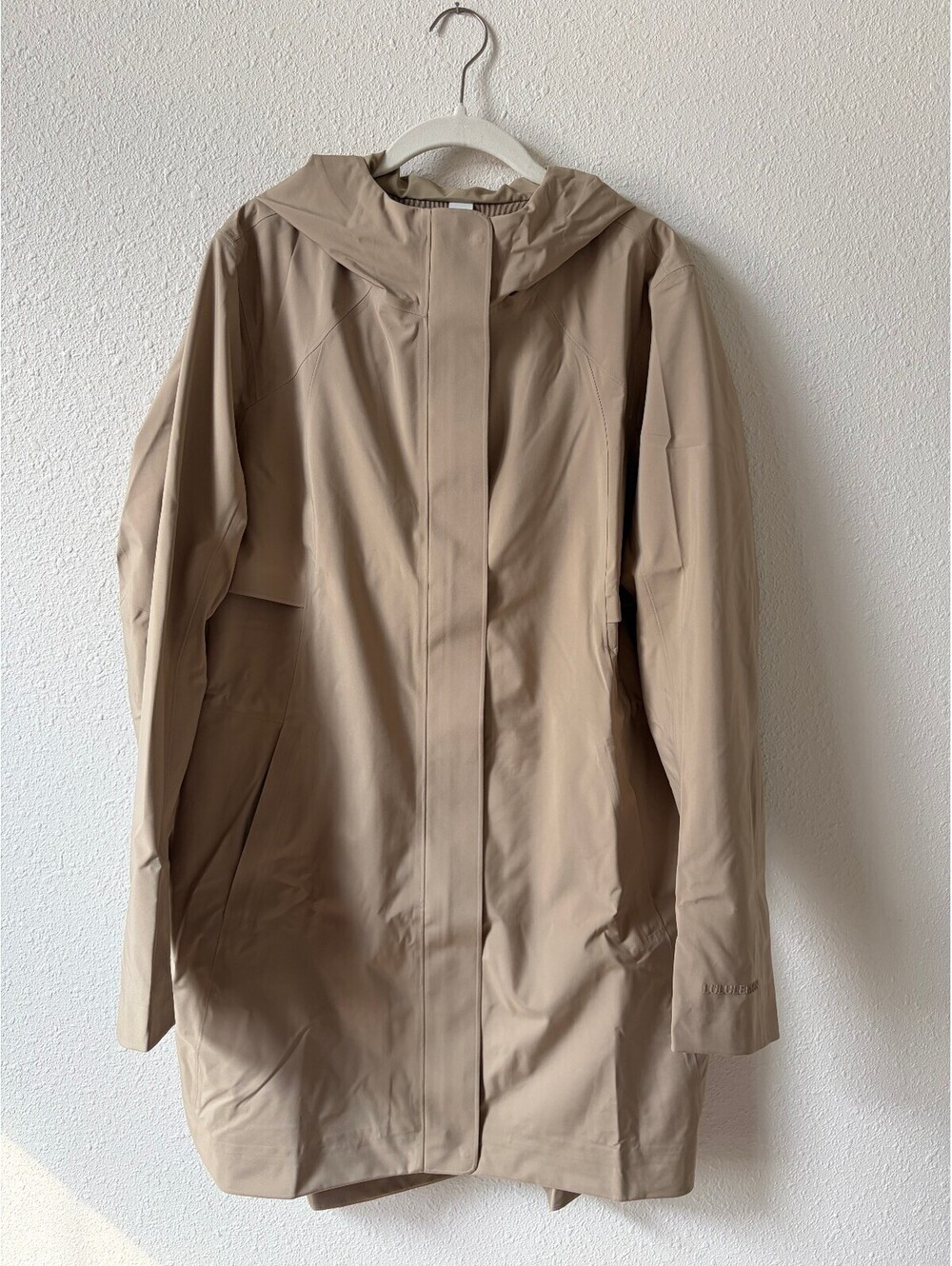 Lululemon Rain Rebel Waterproof Jacket Wacky Khaki Size 12 Outdoors Travel